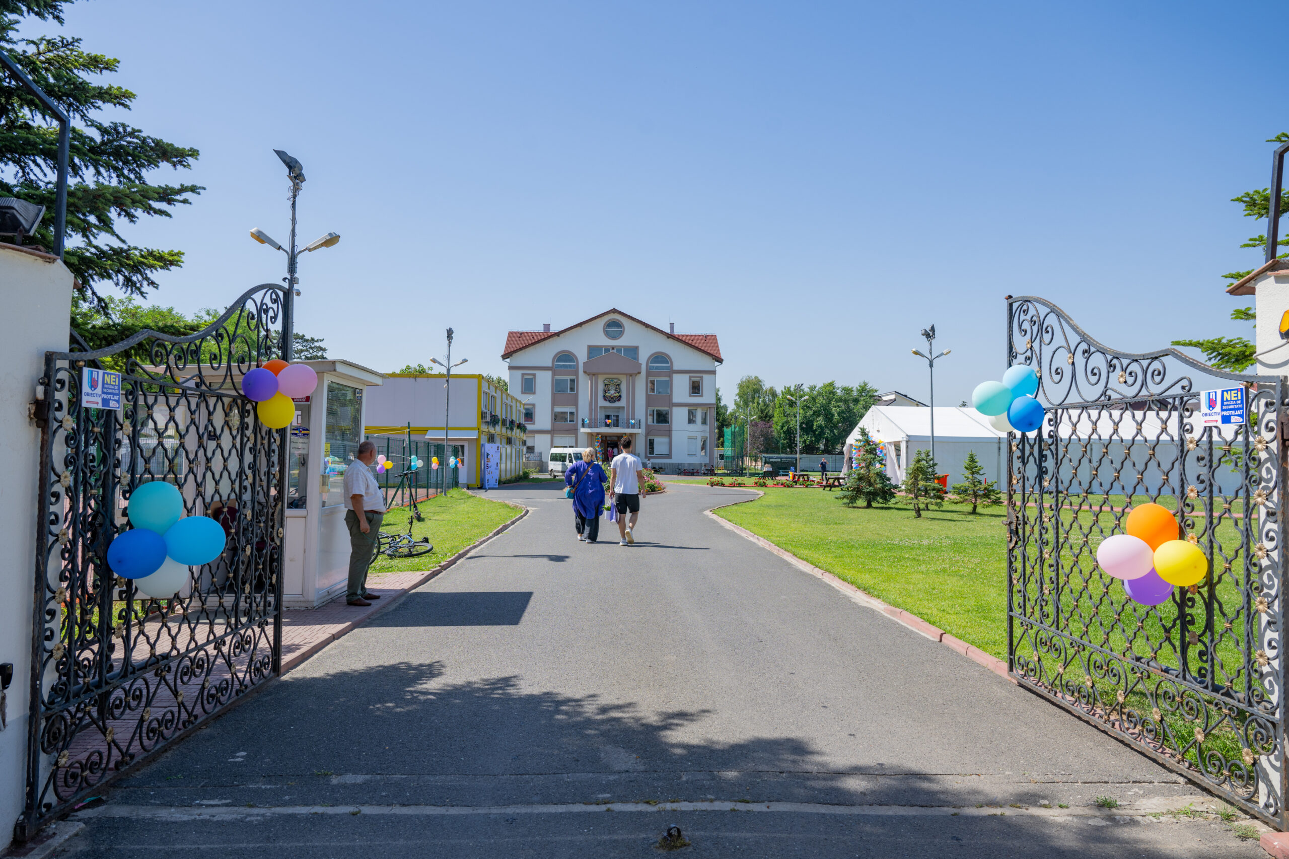 https://marktwainschool.ro/wp-content/uploads/2025/03/Graduation-MT-0023-scaled.jpg